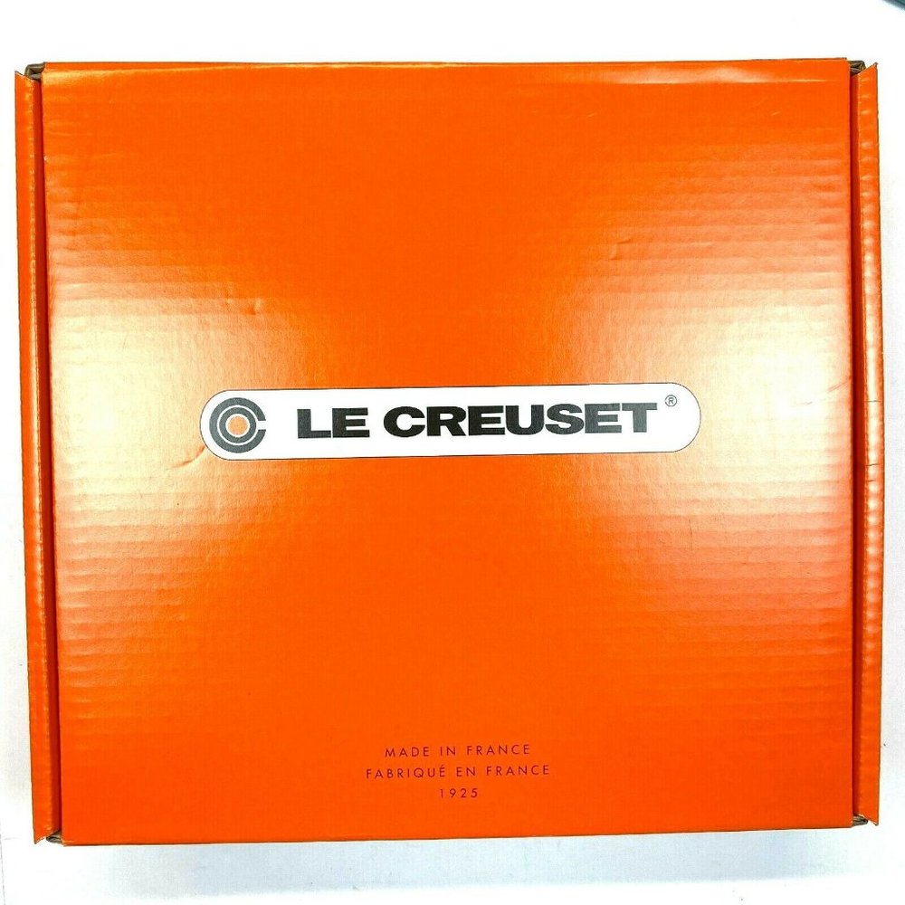 Le Creuset 9.5" Square Enamelled Cast Iron Griddle - Caribbean Teal Blue - Picture 4 of 6